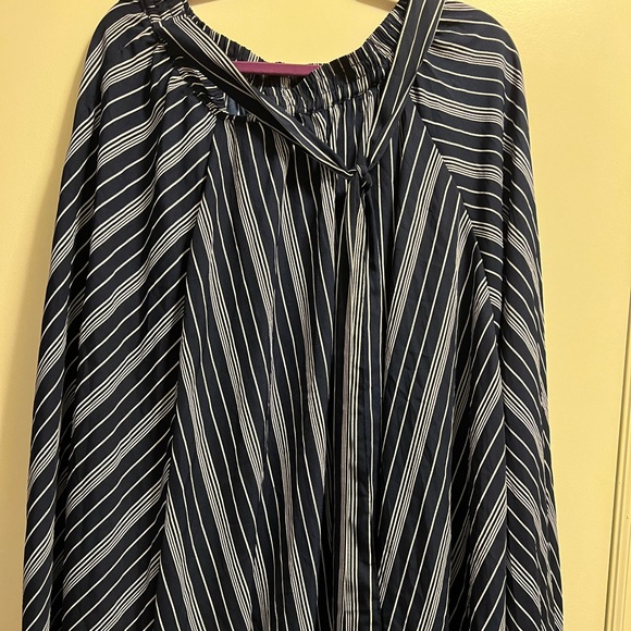 Full skirt - Picture 1 of 1